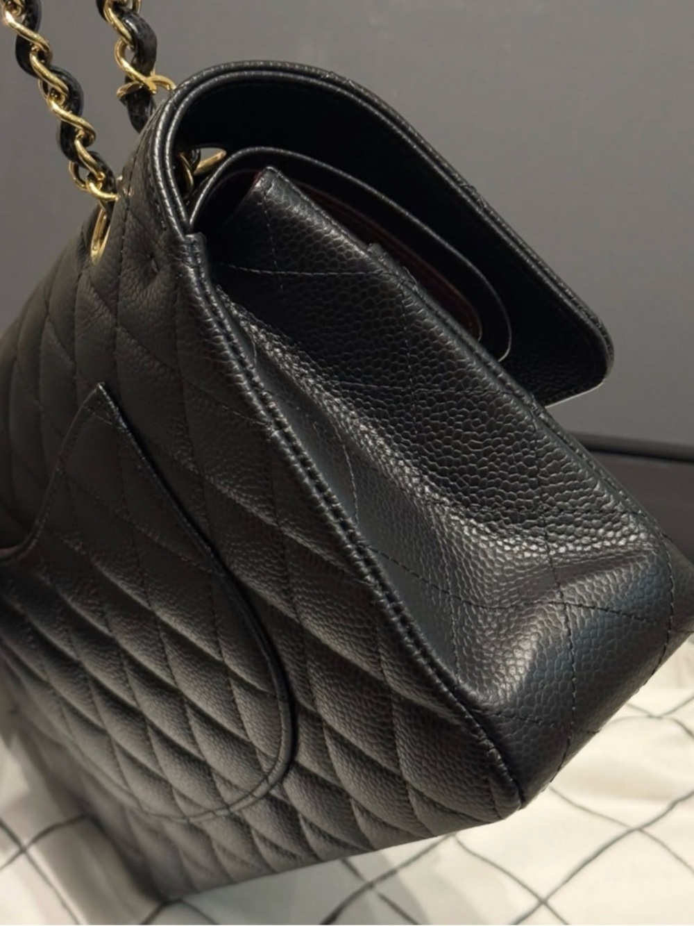 CHANEL Black Quilted Double Flap Shoulder Bag with Gold Hardware - Picture 4 of 7